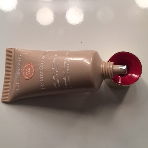 clarins concealer 02